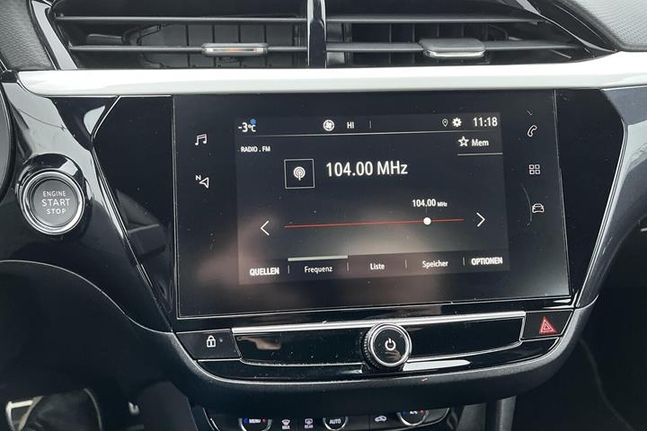 Sort Opel Corsa-e fra 2024