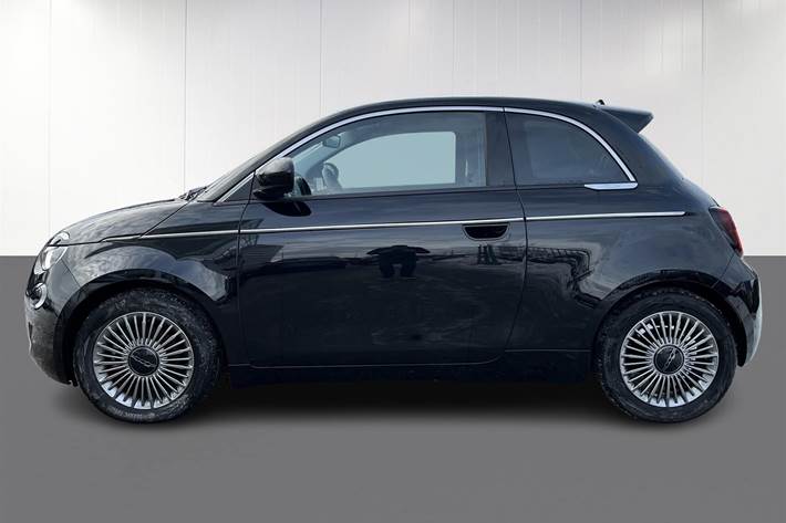 Sort Fiat 500e fra 2024