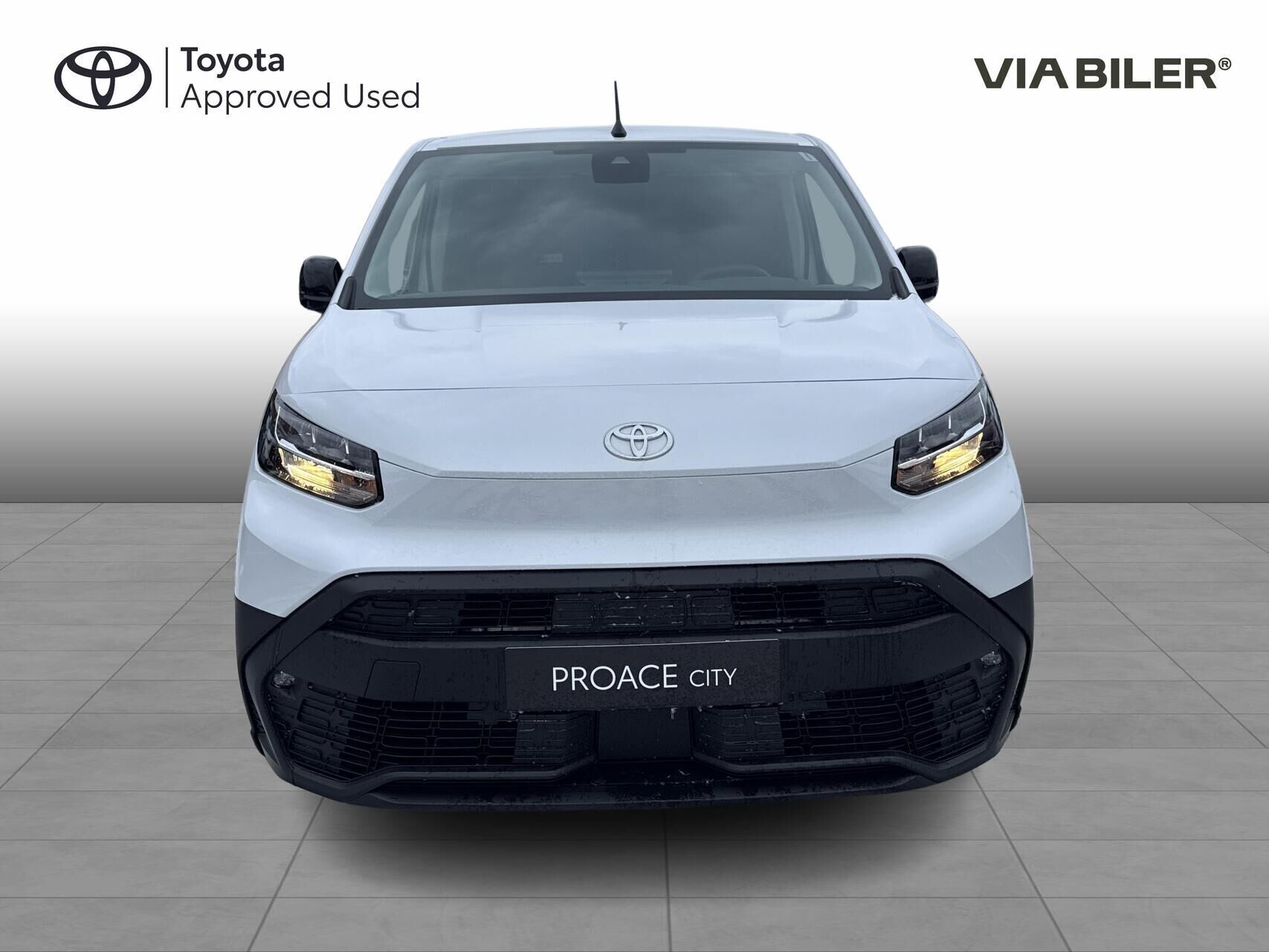 Toyota ProAce City 1,5 Medium D Comfort Master En Skydedør 102HK Van
