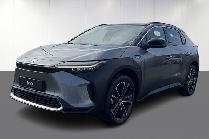 Grå Toyota BZ4X fra 2025 set udefra
