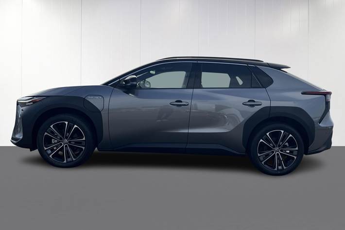 Grå Toyota BZ4X fra 2025