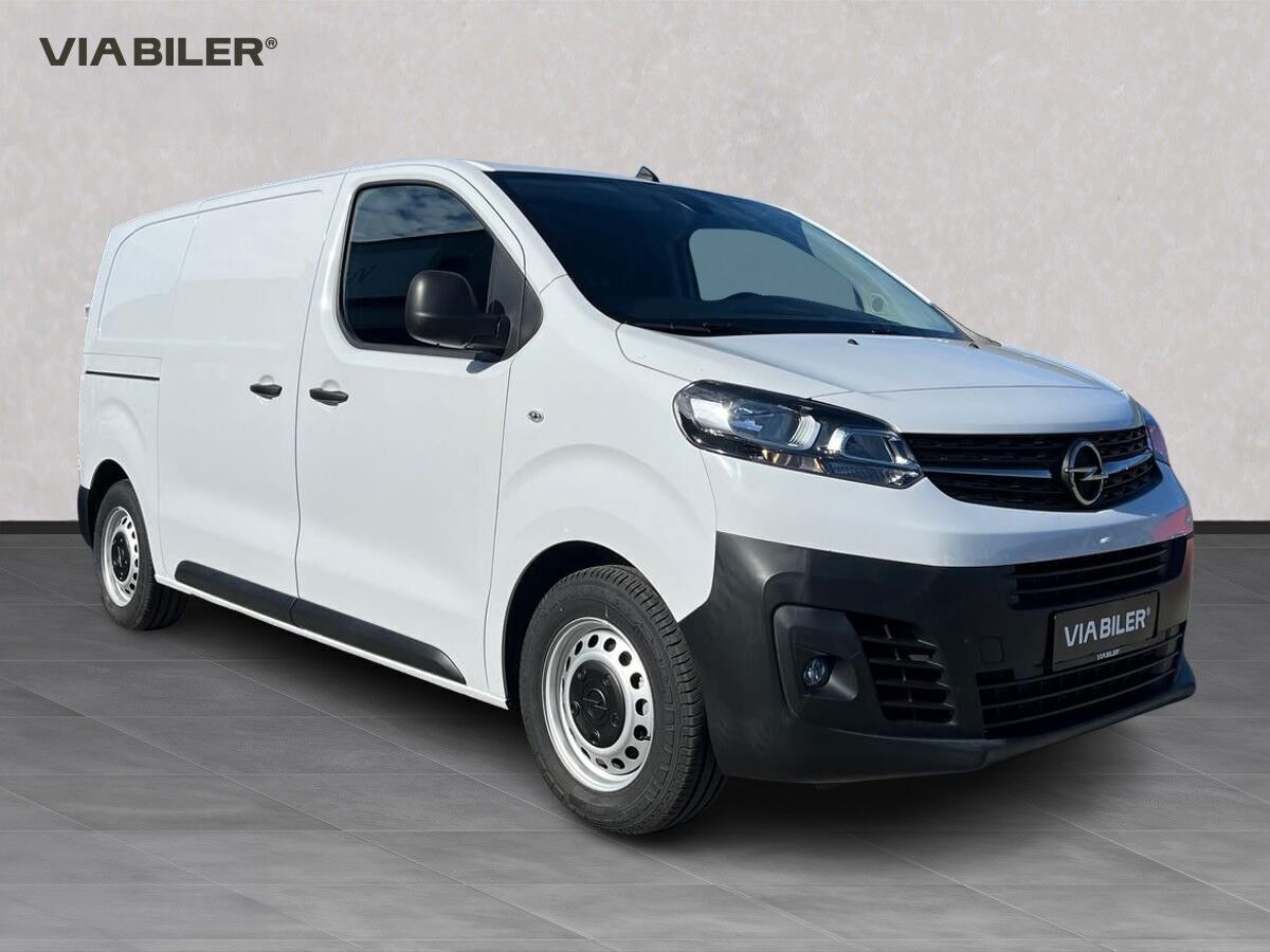 Hvid Opel Vivaro-e fra 2025
