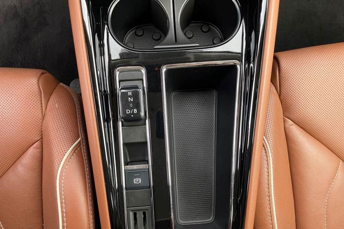 Grå Skoda Enyaq fra 2022