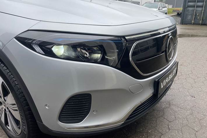 Sort Mercedes EQA 250 fra 2022