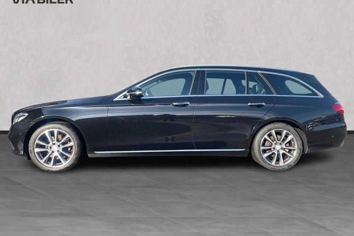 Sort Mercedes E220 d fra 2017