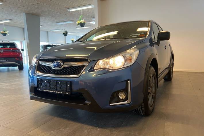 Blå Subaru XV fra 2016