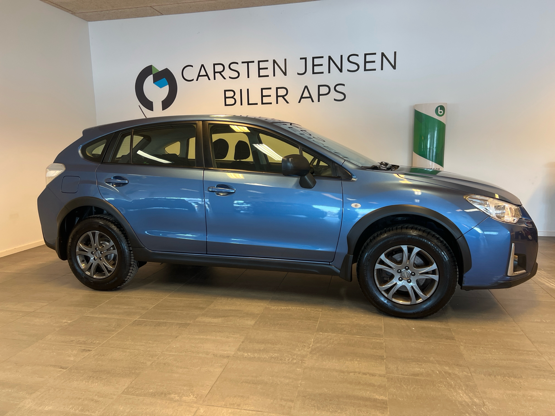Blå Subaru XV fra 2016