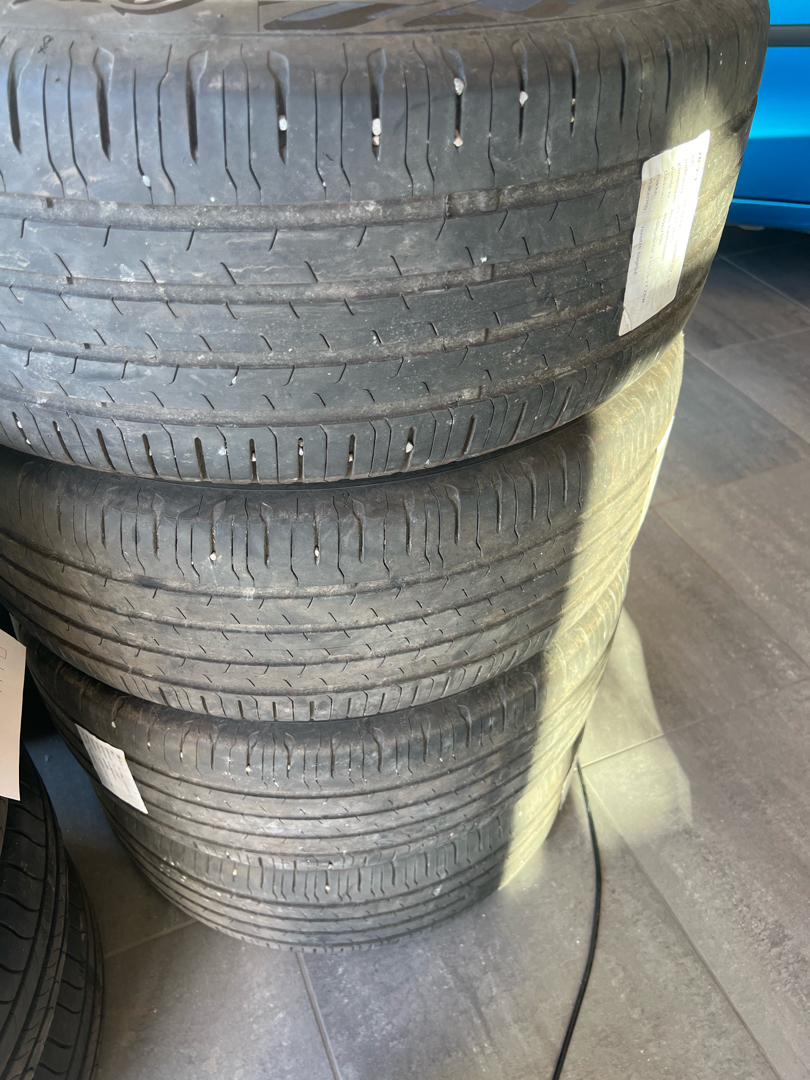 Blå Subaru XV fra 2016