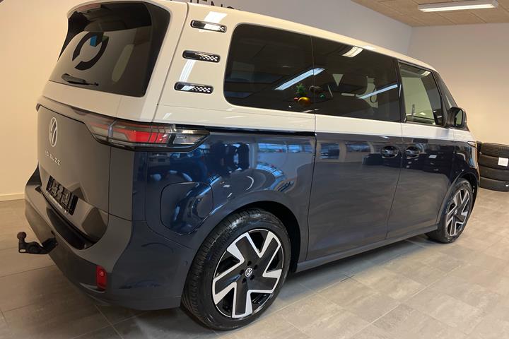 Hvid VW ID.Buzz fra 2023