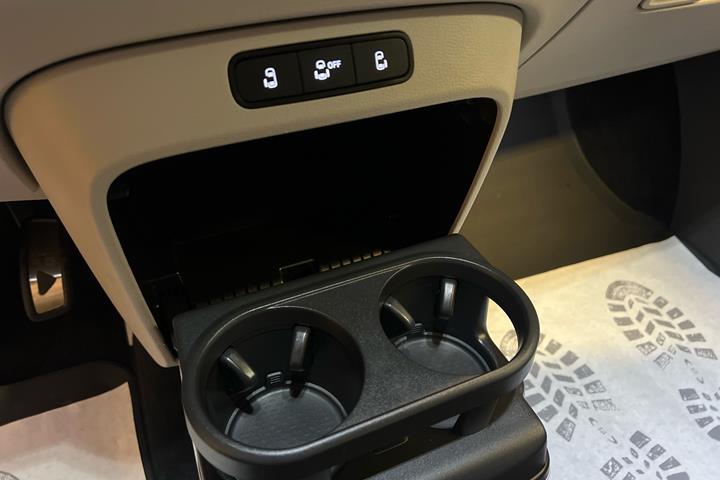 Hvid VW ID.Buzz fra 2023