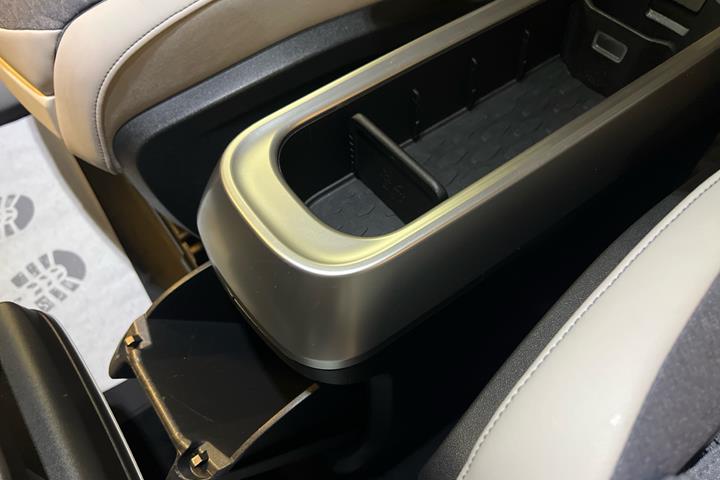 Hvid VW ID.Buzz fra 2023