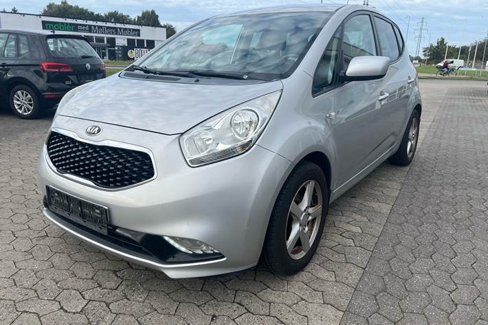 Sølv Kia Venga fra 2015