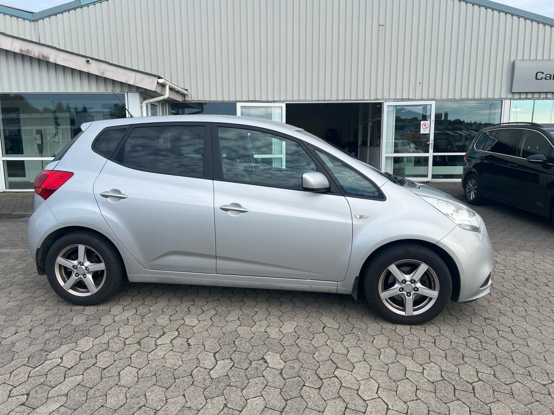 Sølv Kia Venga fra 2015