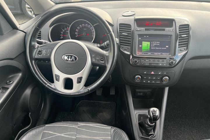 Sølv Kia Venga fra 2015