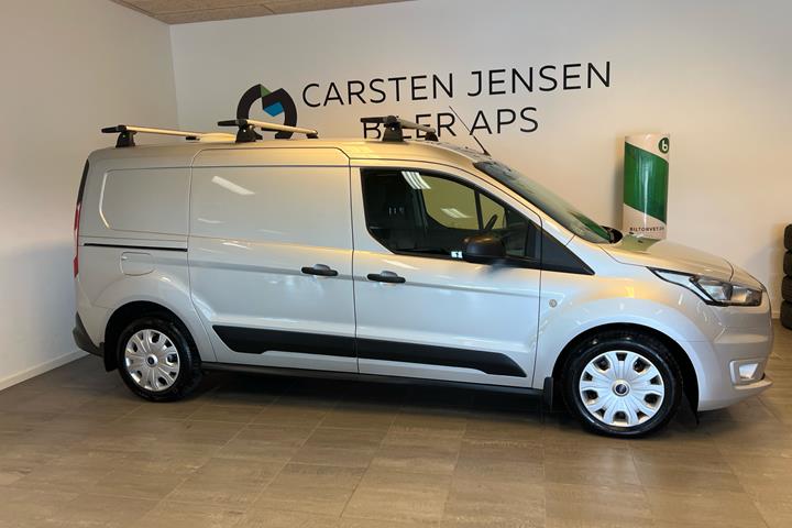 Sølv Ford Transit Connect fra 2020