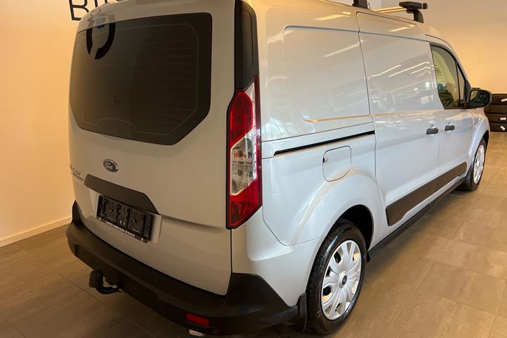 Sølv Ford Transit Connect fra 2020