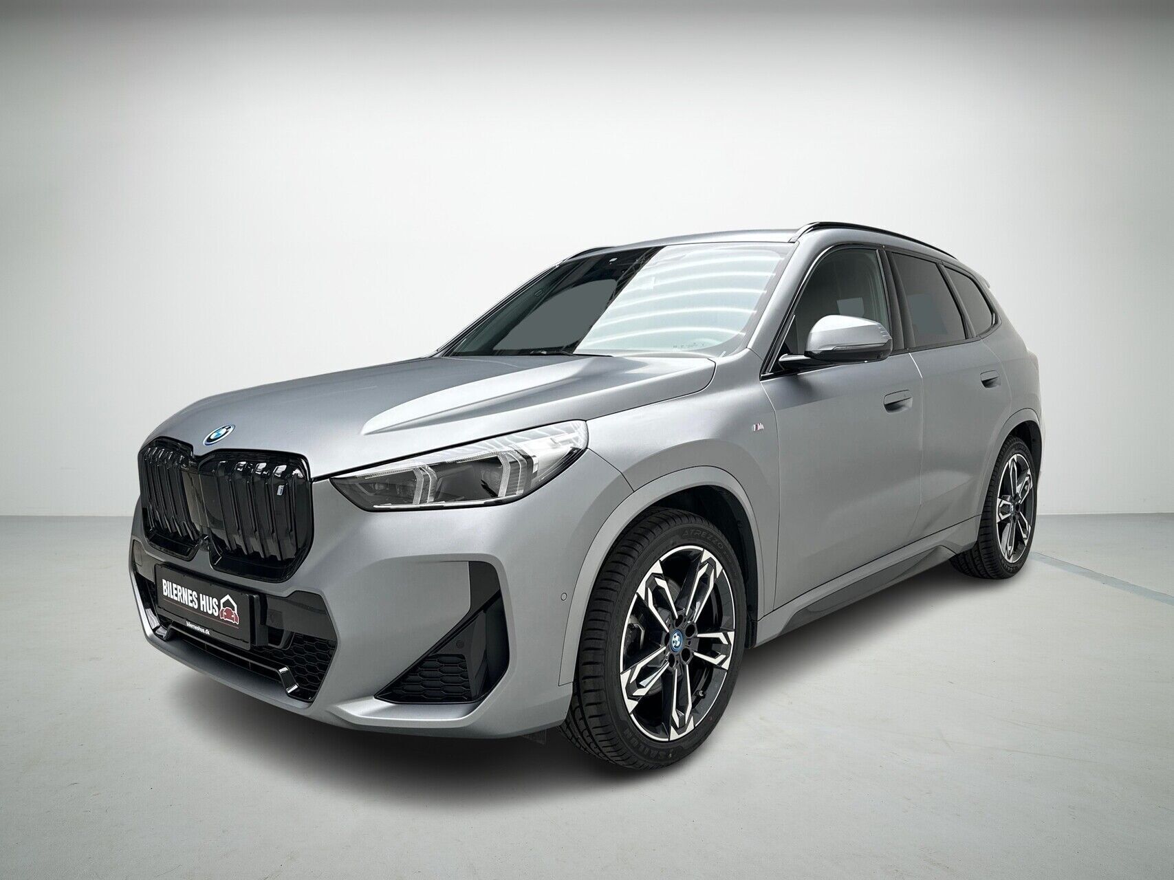 BMW iX1 xDrive30 EL Fully Charged 4x4 313HK 5d Aut.