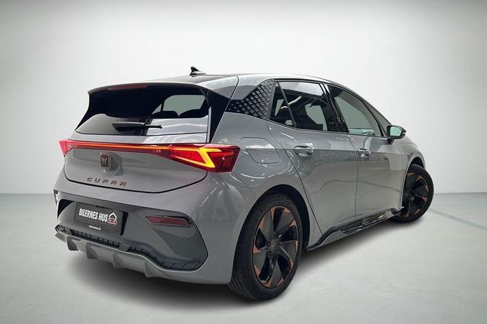 Grå Cupra Born fra 2022