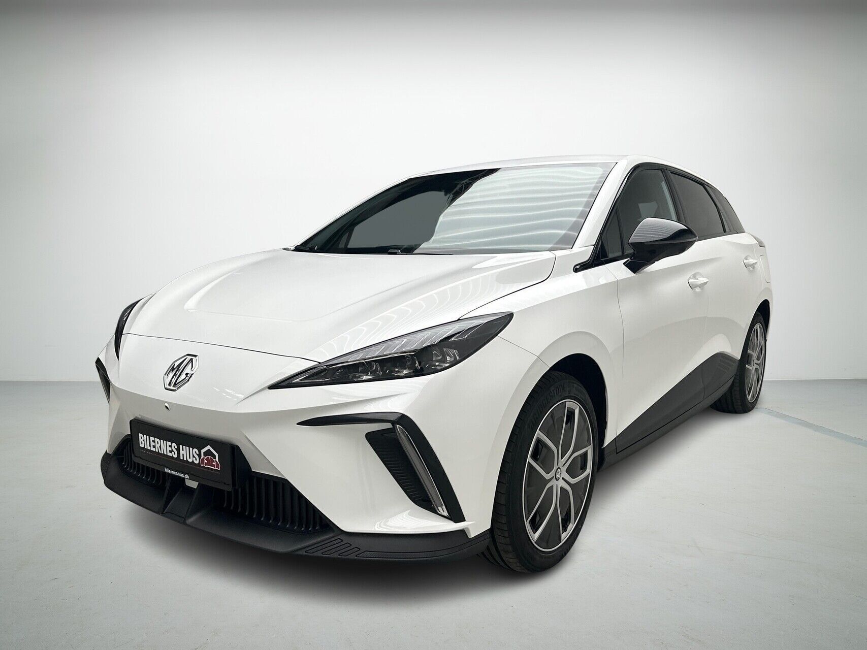 MG MG4 Electric EL Luxury Long Range 204HK 5d Aut.