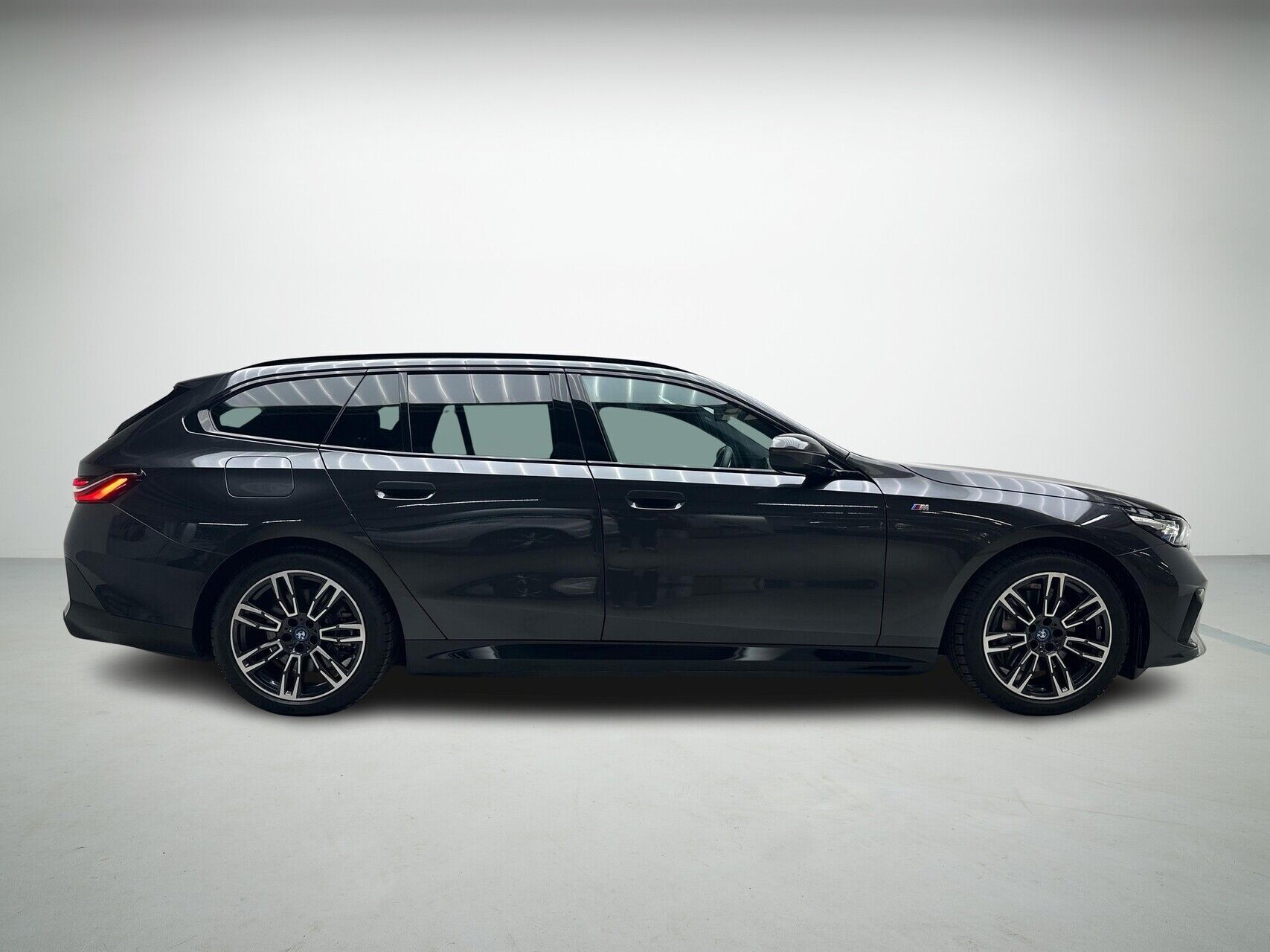 BMW i5 eDrive40 Touring EL M-Sport 340HK Stc Aut.