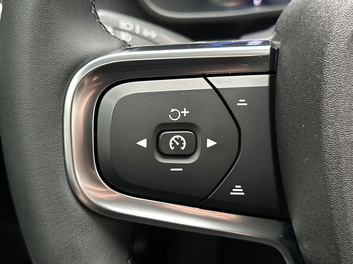 Sort Volvo C40 fra 2022