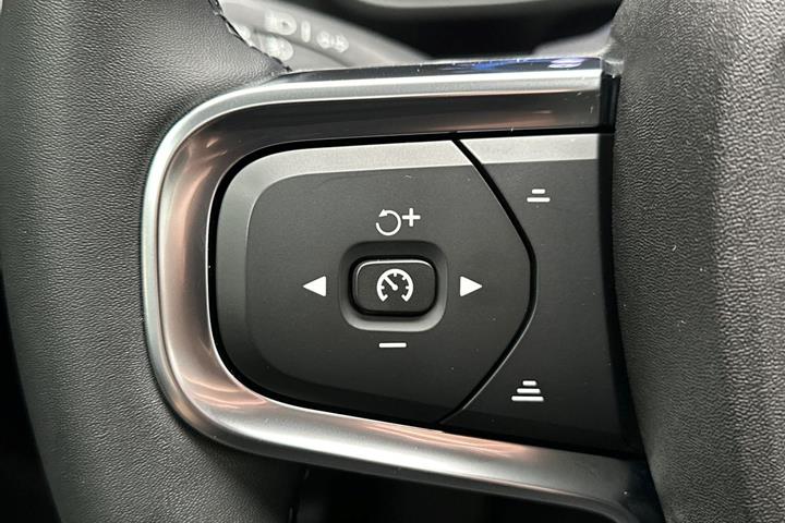 Sort Volvo C40 fra 2022
