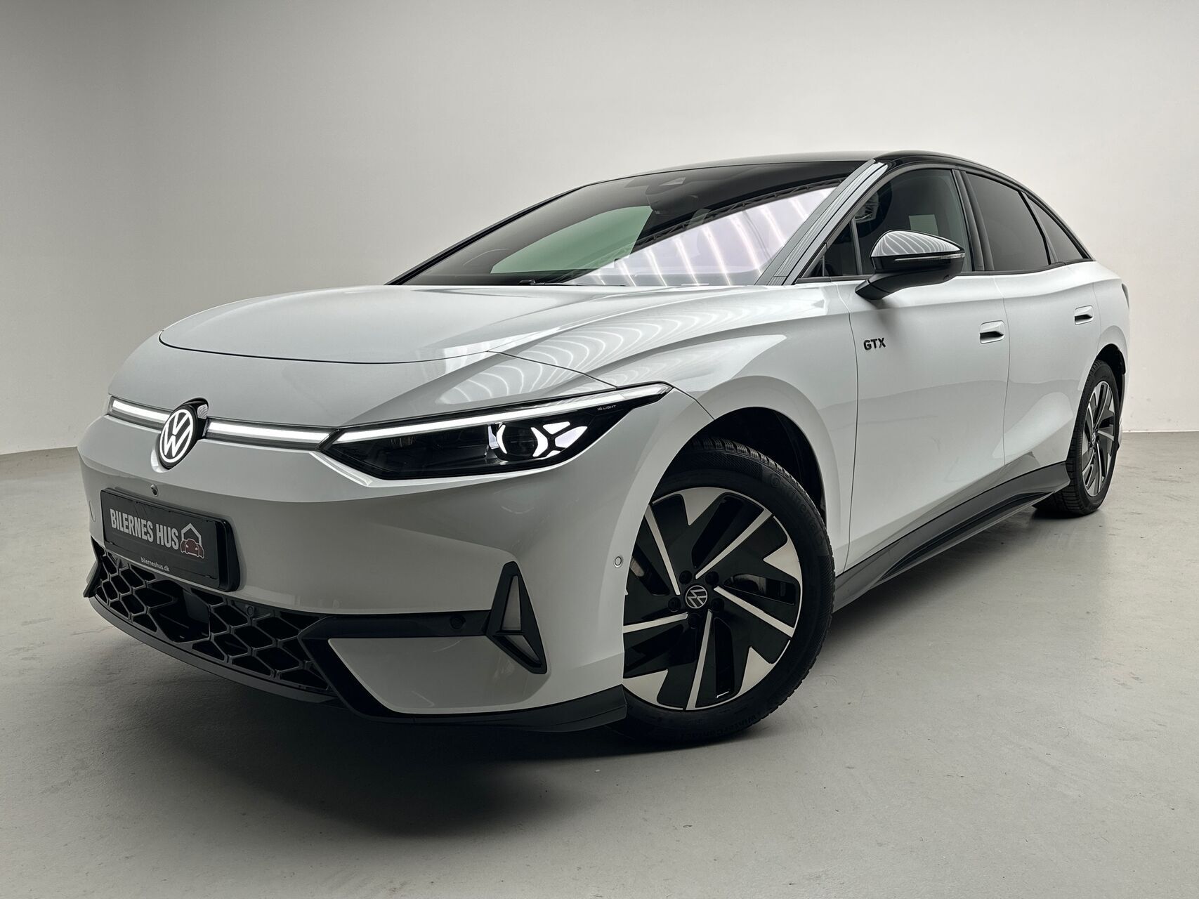 Hvid VW ID.7 fra 2025