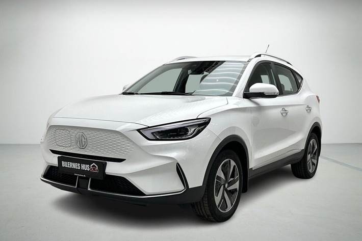 Hvid MG ZS EV fra 2023 set udefra