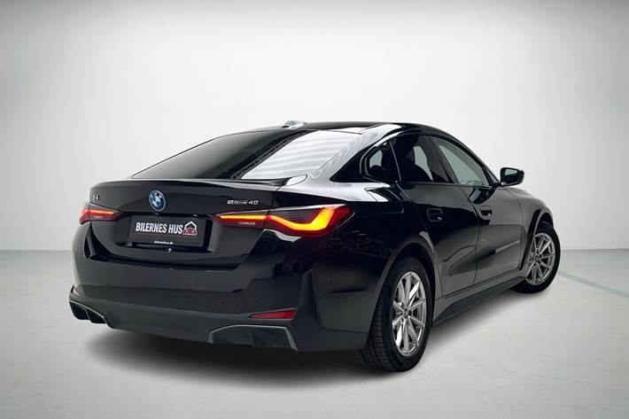 Sort BMW i4 fra 2023