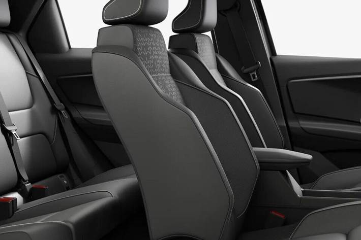 Rød Nissan Micra fra 2025