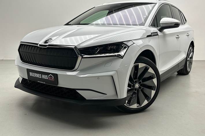 Hvid Skoda Enyaq fra 2021
