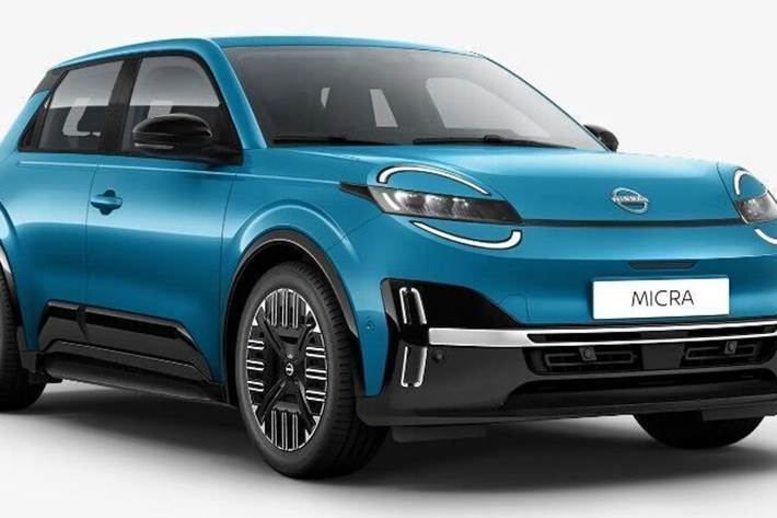 Blå Nissan Micra fra 2025 set udefra