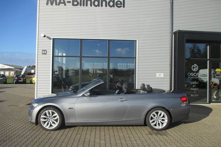 Grå BMW 330d fra 2008