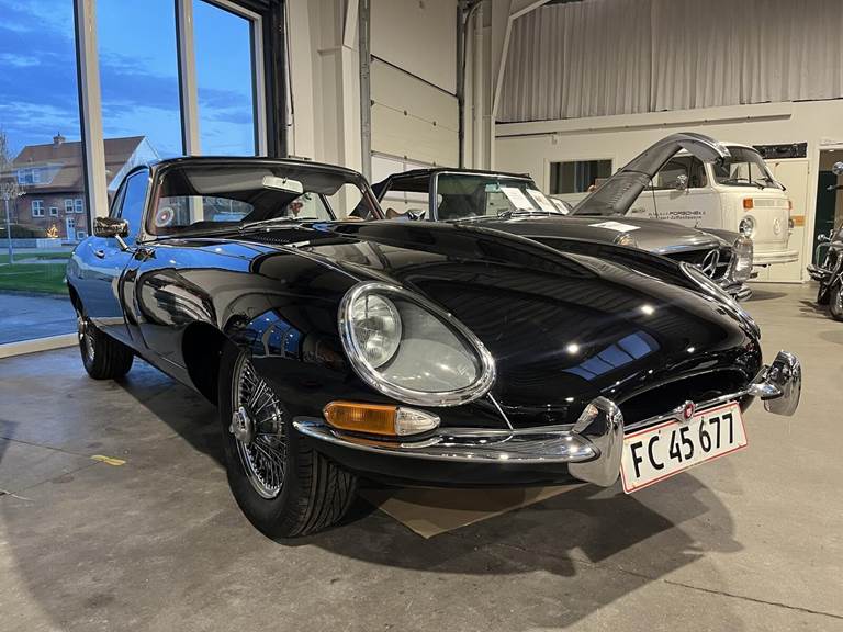 Jaguar E-Type 3,8 S1 265HK 2d