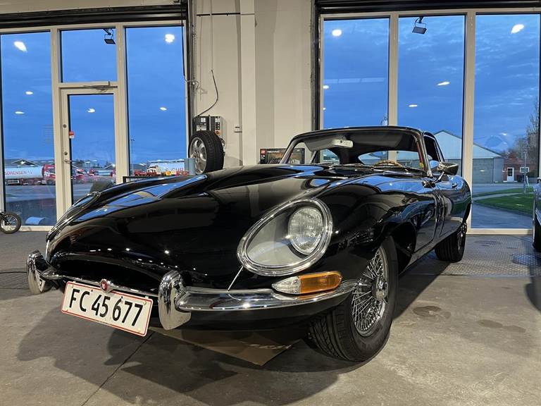 Jaguar E-Type 3,8 S1 265HK 2d