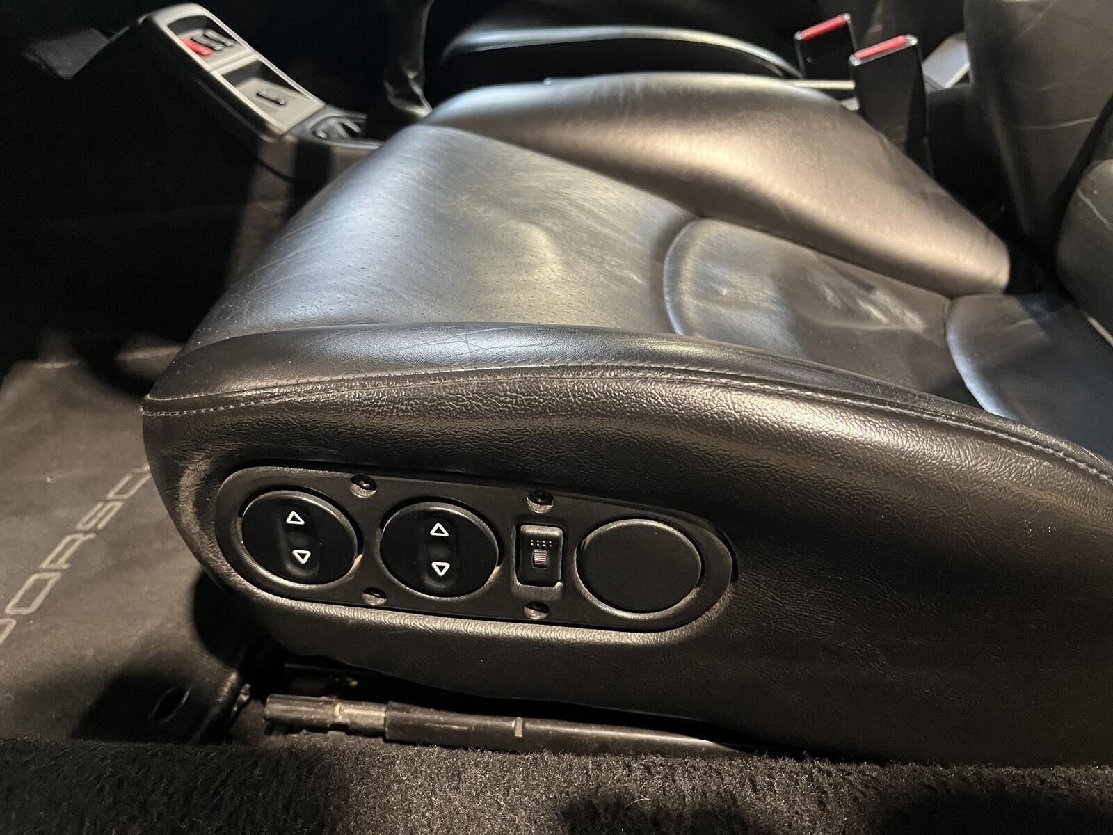 Blå Porsche 911 fra 1994