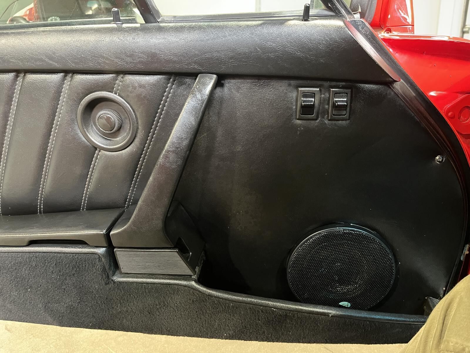 Rød Porsche 911 fra 1981