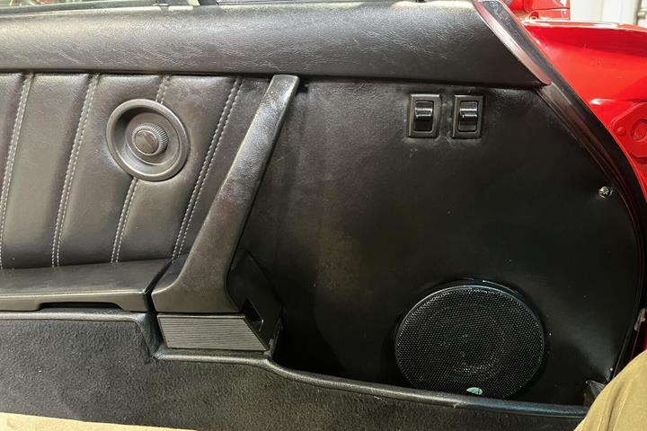 Rød Porsche 911 fra 1981