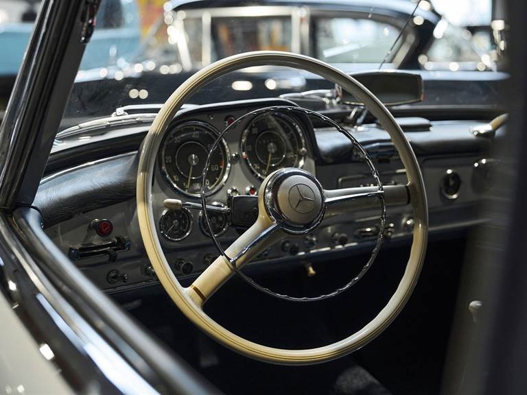 Mercedes 190 1,9 105HK Cabr.