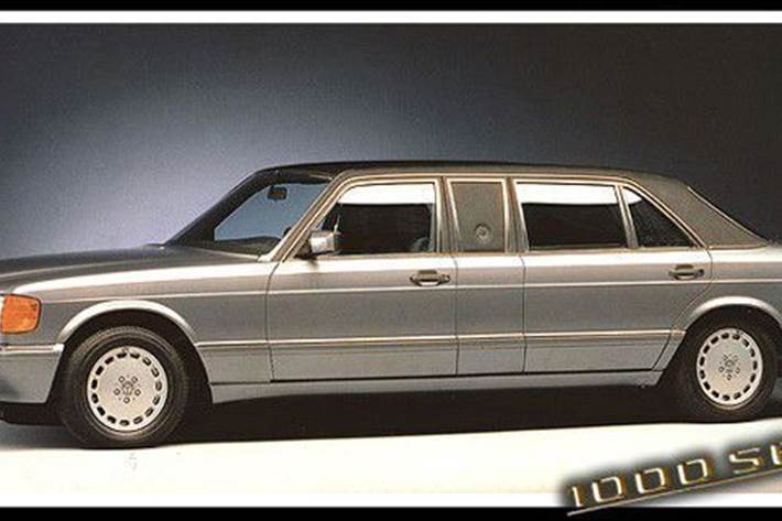 Grå Mercedes 560SEL fra 1990