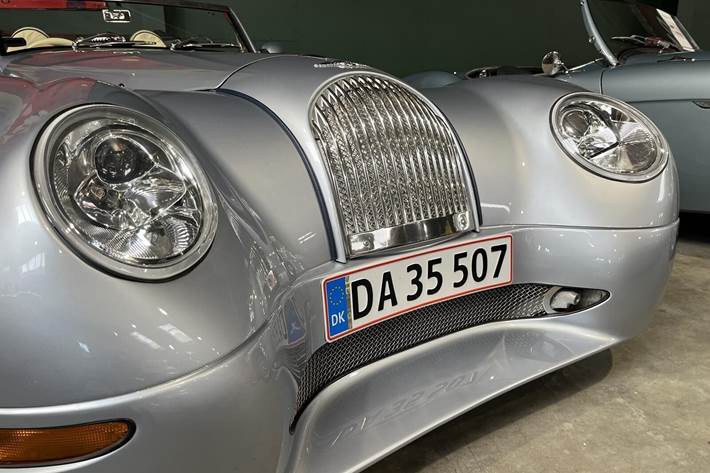 undefined Morgan Aero fra 2003 set udefra