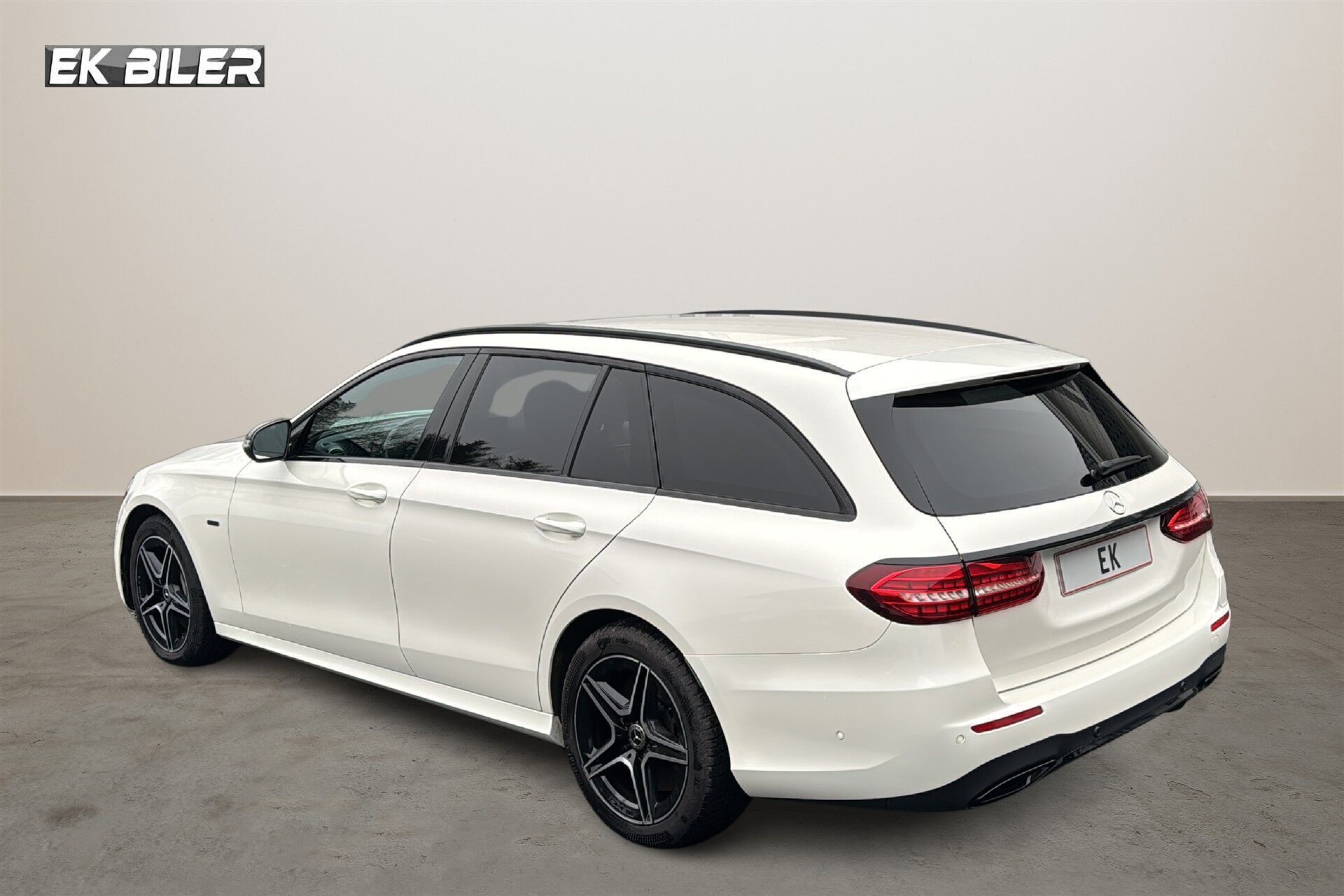 Hvid Mercedes E300 de fra 2020