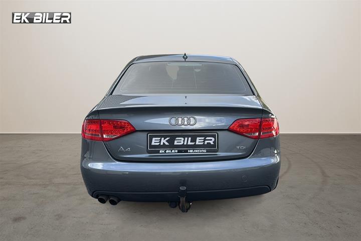 Sort Audi A4 fra 2011