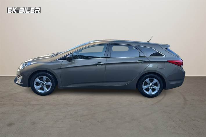 Brun Hyundai i40 fra 2012