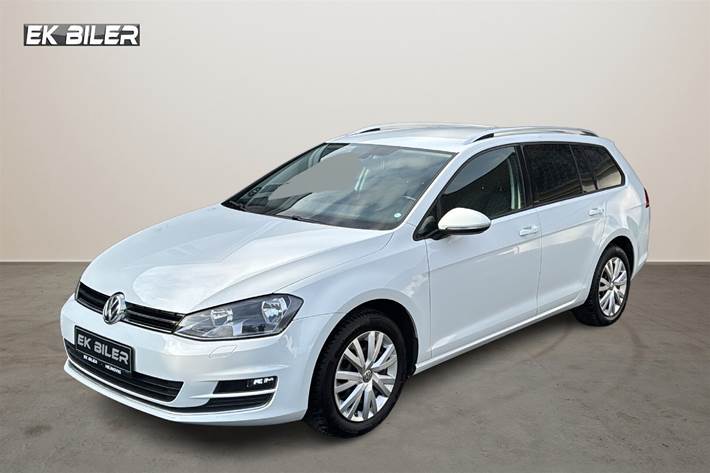 Hvid VW Golf fra 2017 set udefra