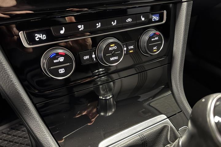 Hvid VW Golf fra 2017