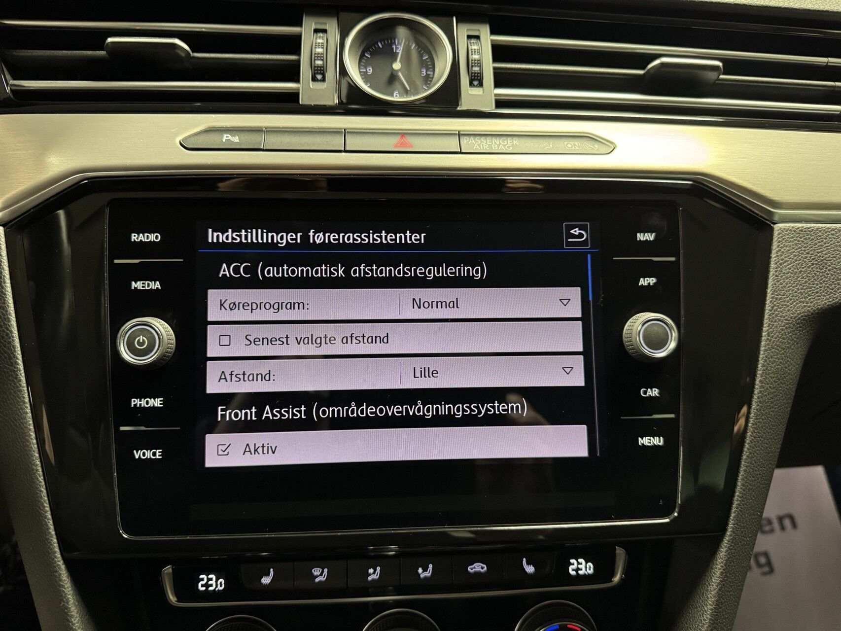 Brun VW Passat fra 2019