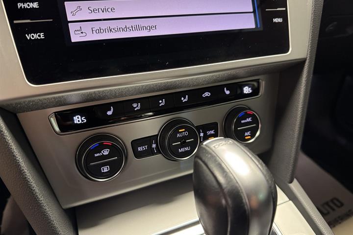 Sort VW Passat fra 2018