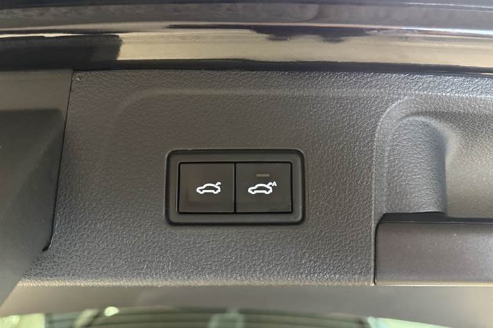 Sort VW Passat fra 2018