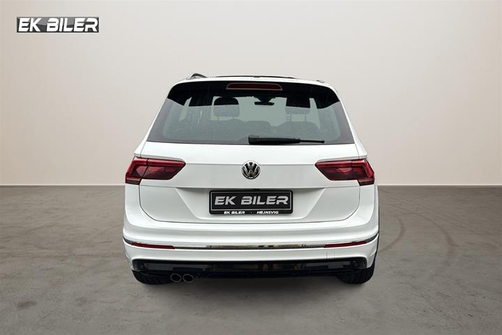 Hvid VW Tiguan fra 2017